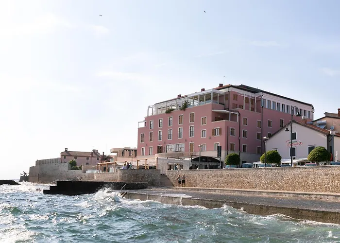 3-Sterne-Hotel: Rotonda Inn Novigrad